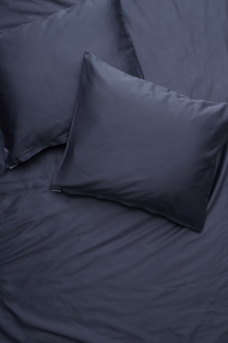 Cotton sateen bedding set midnight blue white pocket