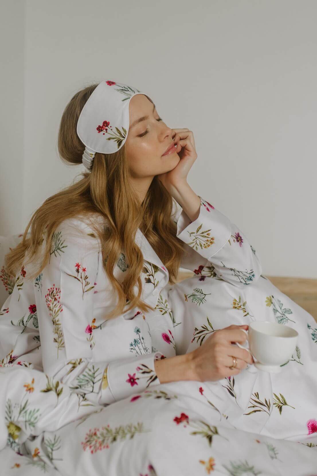 Piżama damska z wzorem botanicznym White Pocket