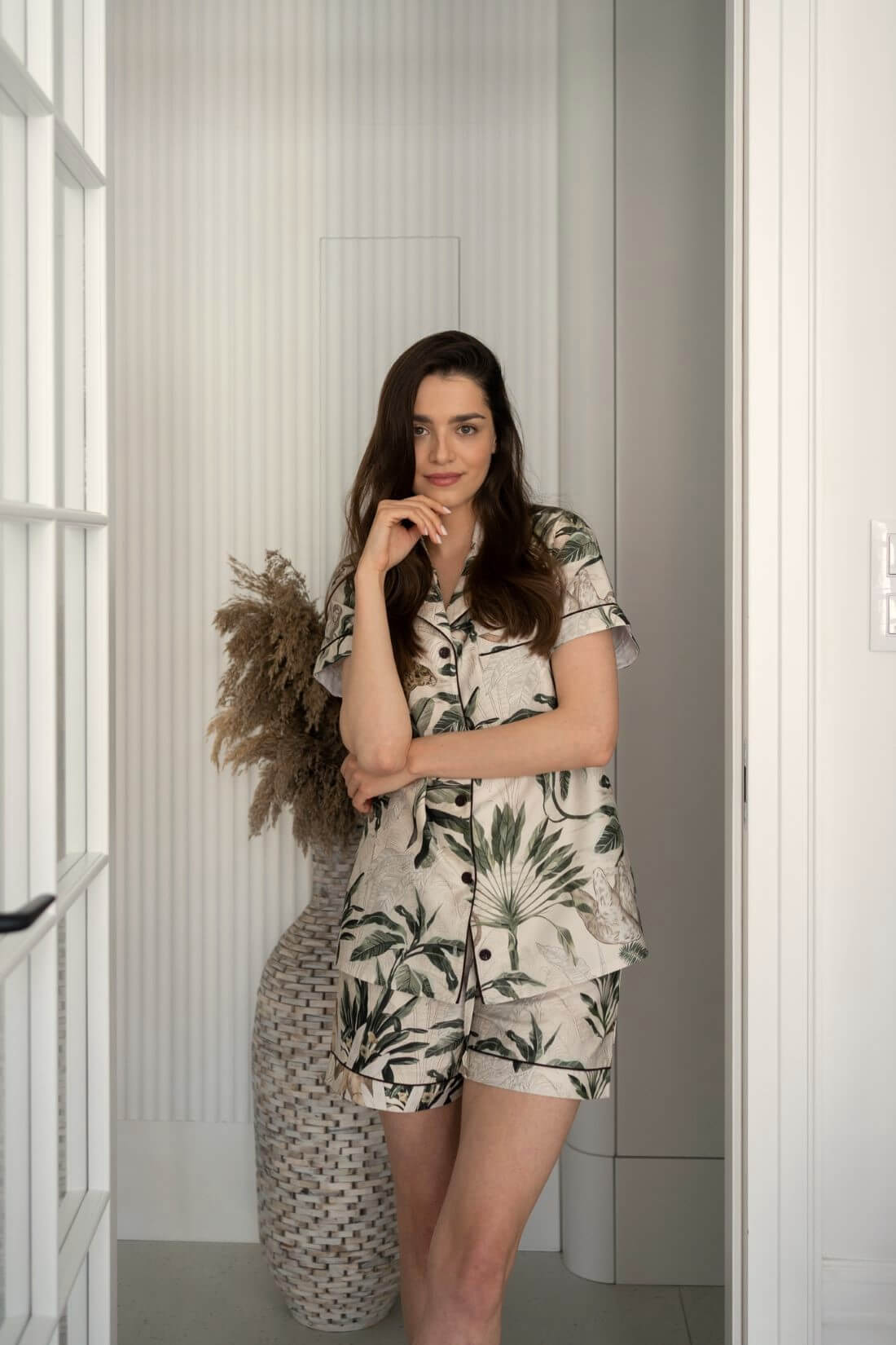 Szorty i koszula do spania w motyw roślinny Dżungla White Pocket