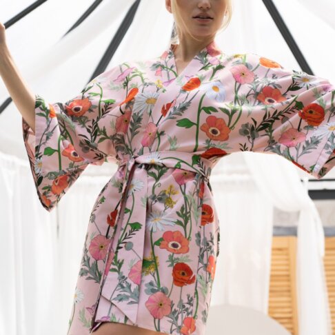 Różowe kimono w kwiaty wiązanie w pasie White Pocket